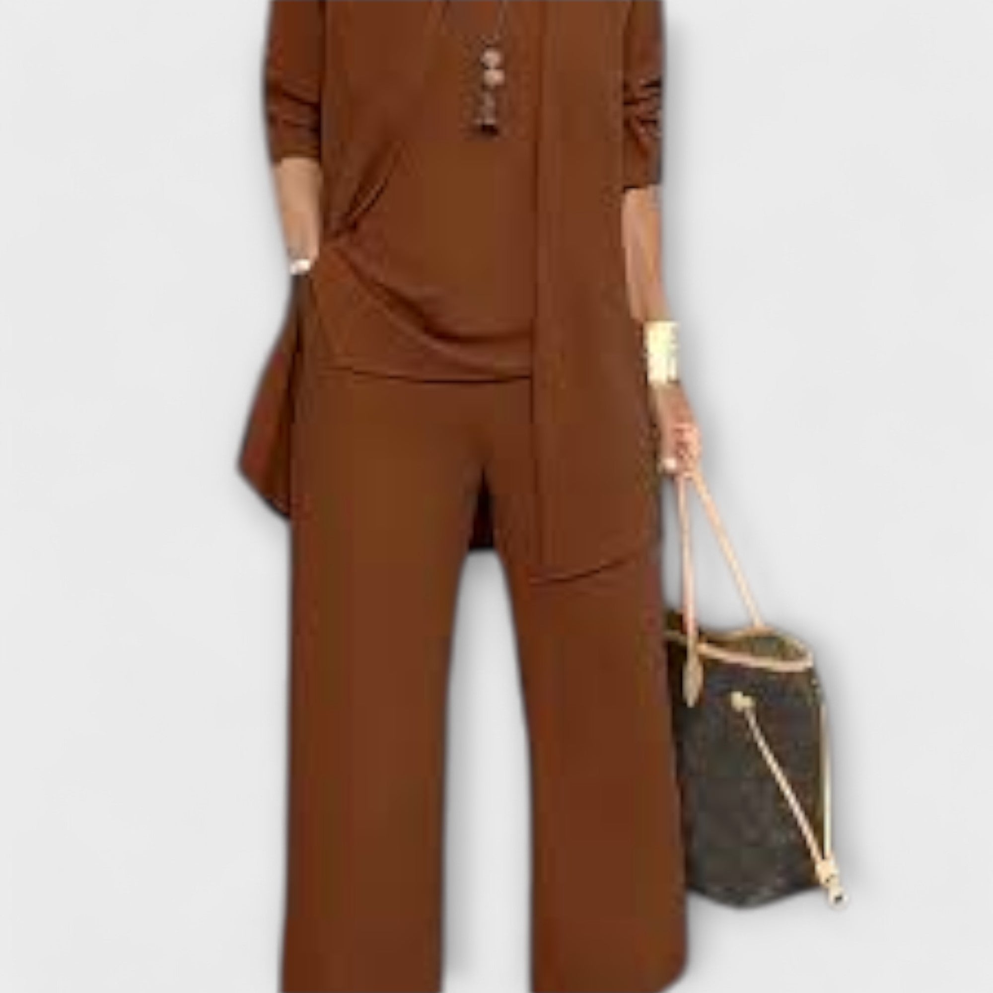 Pohodlná trojdílná souprava